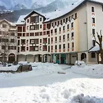 Cozy With Mountain Views 霞慕尼